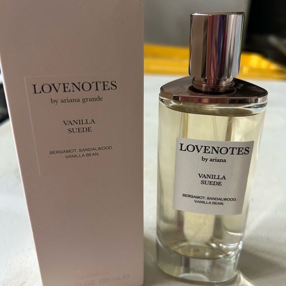 Ariana Grande Vanilla Suede UK Perfume - Picture 1 of 2